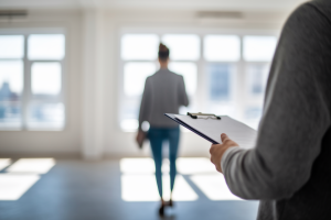 Comment Devenir Agent État des Lieux Indépendant en Auto-Entrepreneur : Avis et Démarches